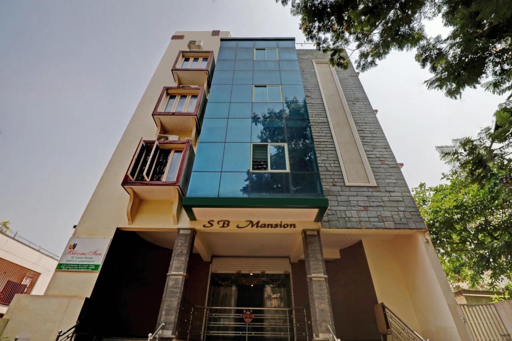 Hotel O Blooms Inn Bangalore Exterior foto